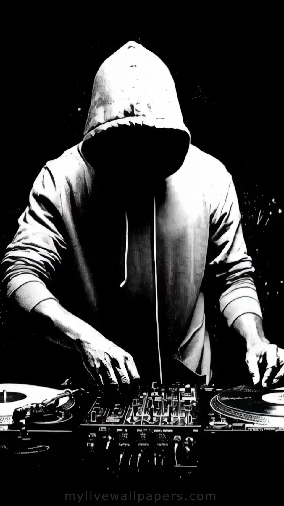 DJ con capucha en blanco y negro